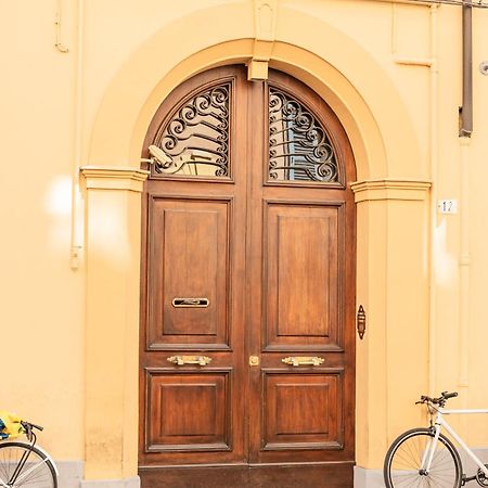 Апартаменты Molinari House Modena Centro Lux Экстерьер фото